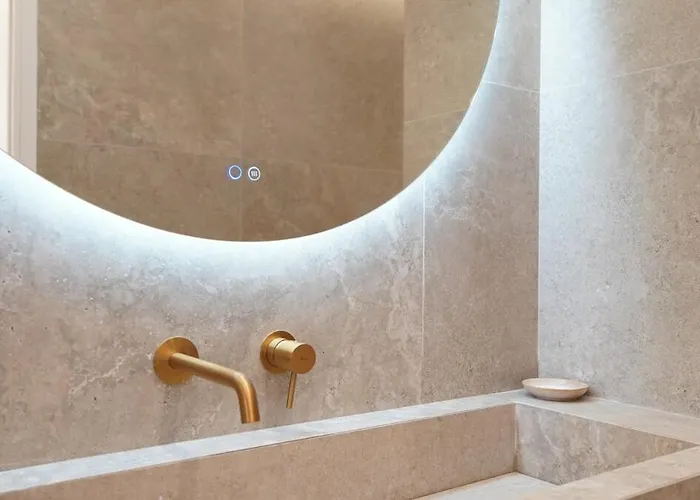 Le Bristol 4 Pieces Luxe Au Centre De Juan Les Pins 昂蒂布