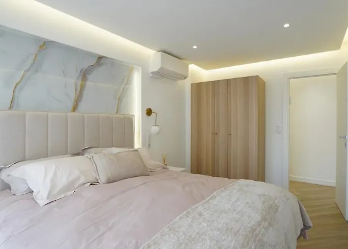 公寓 Le Bristol 4 Pieces Luxe Au Centre De Juan Les Pins 昂蒂布