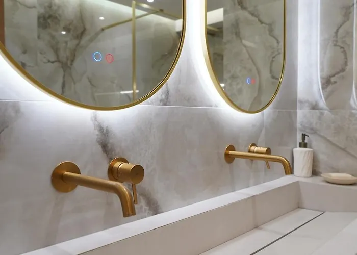 Le Bristol 4 Pieces Luxe Au Centre De Juan Les Pins * 昂蒂布