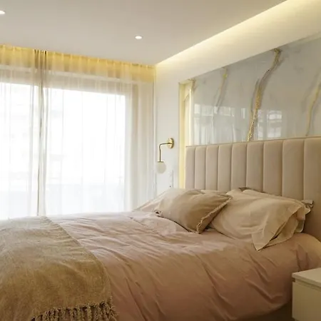 Le Bristol 4 Pieces Luxe Au Centre De Juan Les Pins דירה