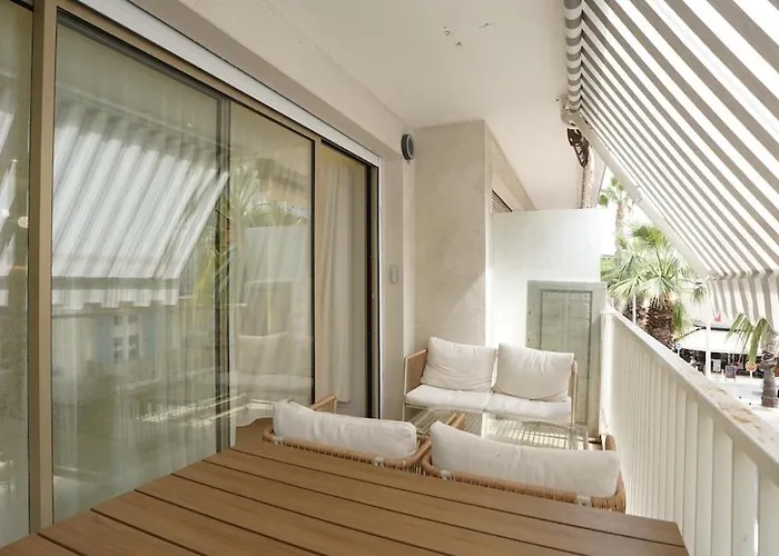 Daire Le Bristol 4 Pieces Luxe Au Centre De Juan Les Pins